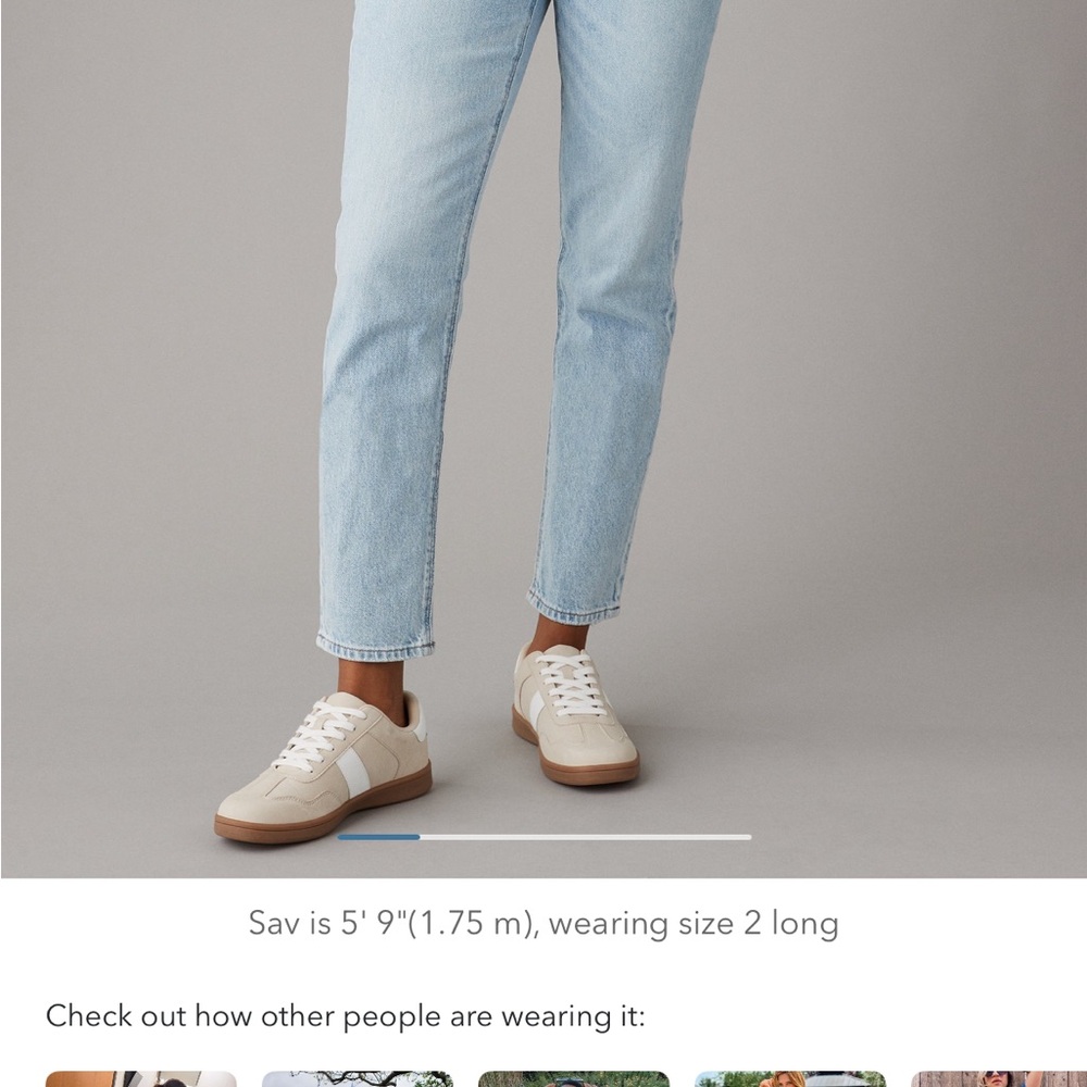 American Eagle Outfitters Mom Jeans